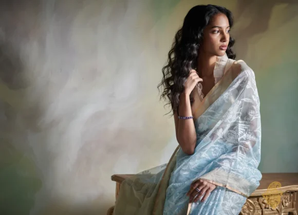 From Timeless To Trendsetting: Linen Saree Styles Timeless To Trendsetting: Linen Saree Styles