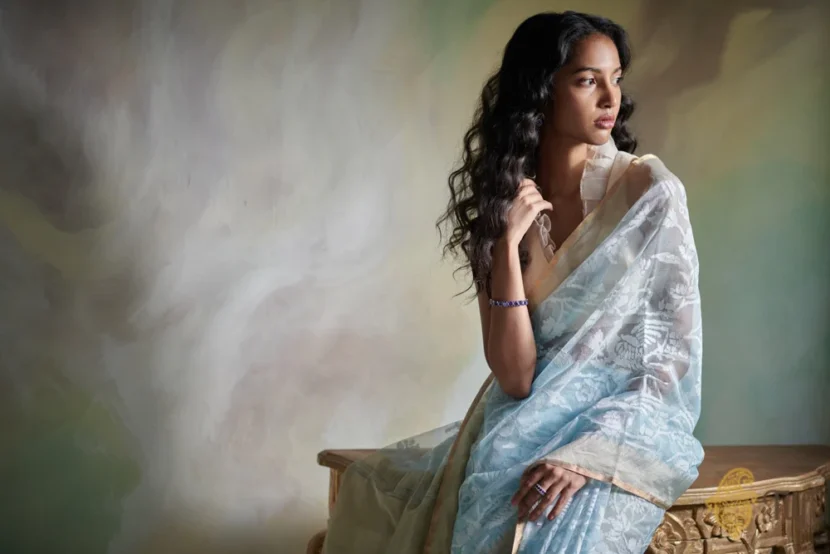 From Timeless To Trendsetting: Linen Saree Styles Timeless To Trendsetting: Linen Saree Styles